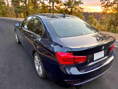 2016 BMW 3 Series 328i Sedan 4D