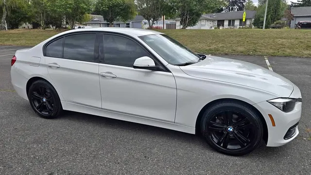 2016 BMW 3 Series 328i Sedan 4D