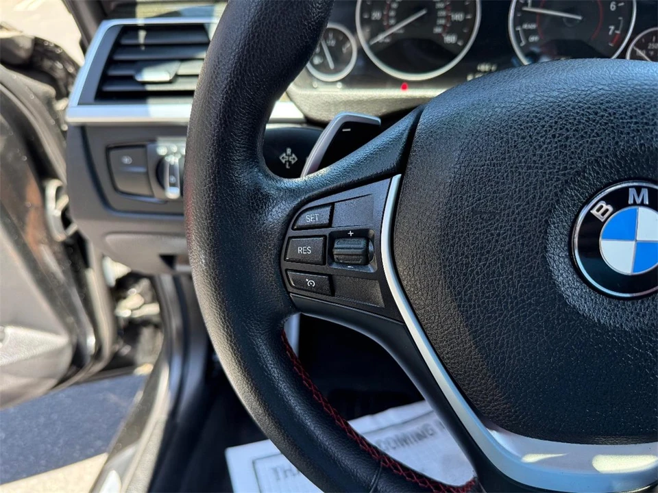 2016 BMW F30 3 Series Sedan - Image 25 of 30