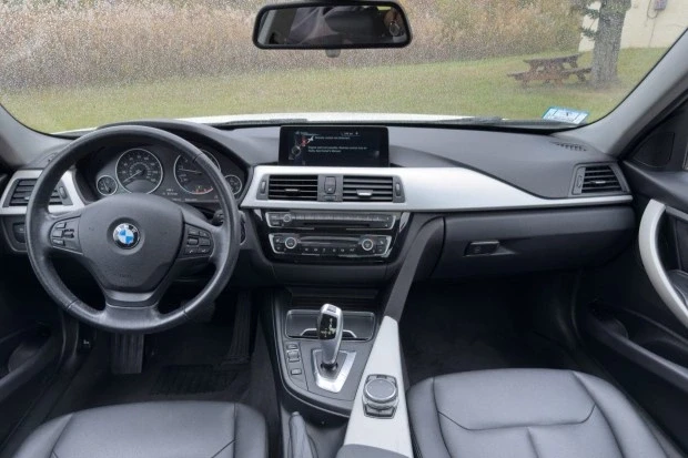 2016 BMW F30 3 Series Sedan - Image 5 of 8