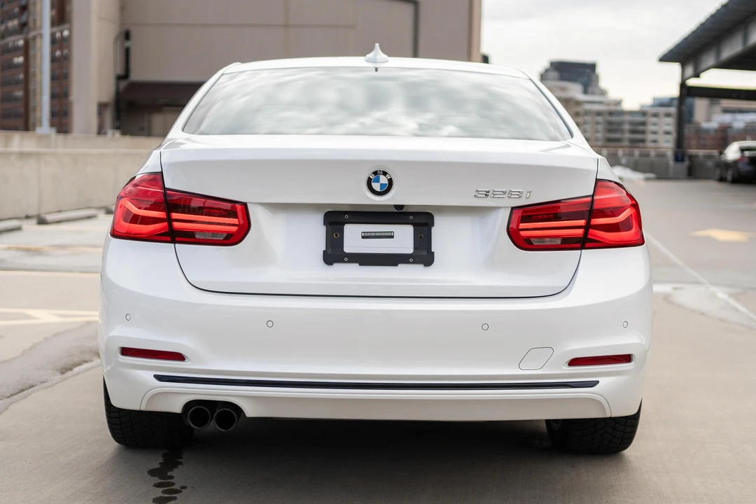 2016 BMW F30 3 Series Sedan - Image 10 of 31