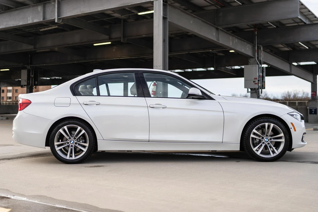 2016 BMW F30 3 Series Sedan - Image 3 of 31
