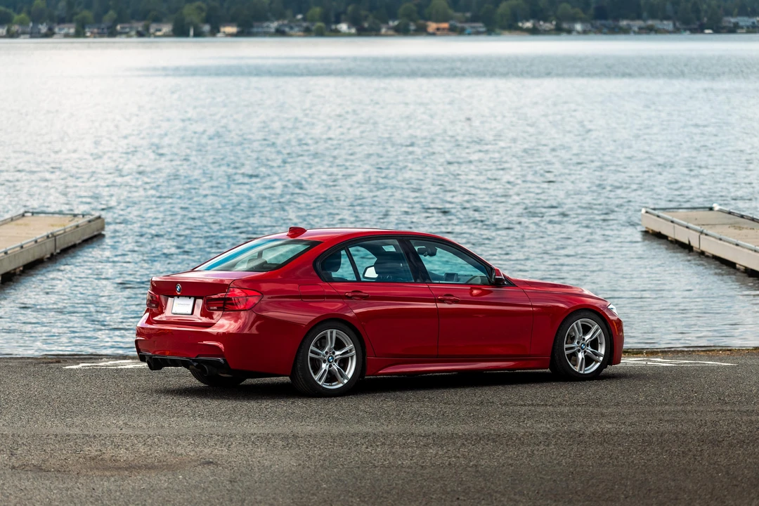 2016 BMW F30 3 Series Sedan - Image 14 of 31