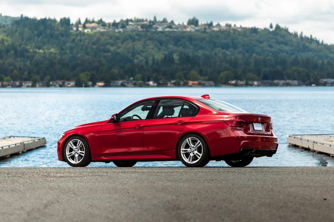 2016 BMW F30 3 Series Sedan - Image 10 of 31