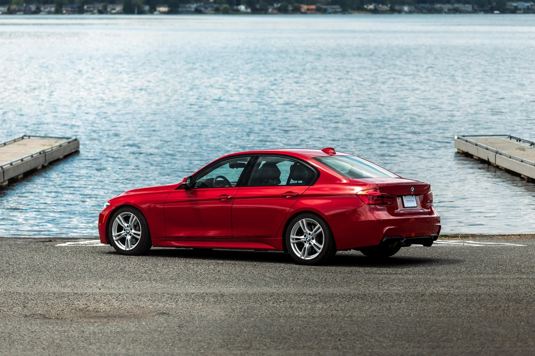 2016 BMW F30 3 Series Sedan - Image 11 of 31