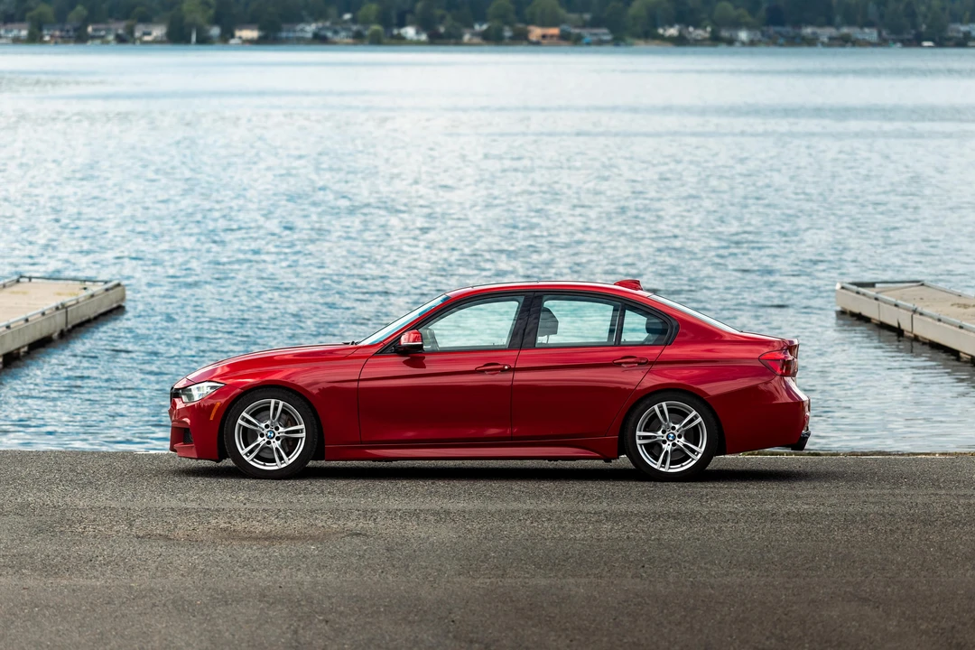 2016 BMW F30 3 Series Sedan - Image 9 of 31
