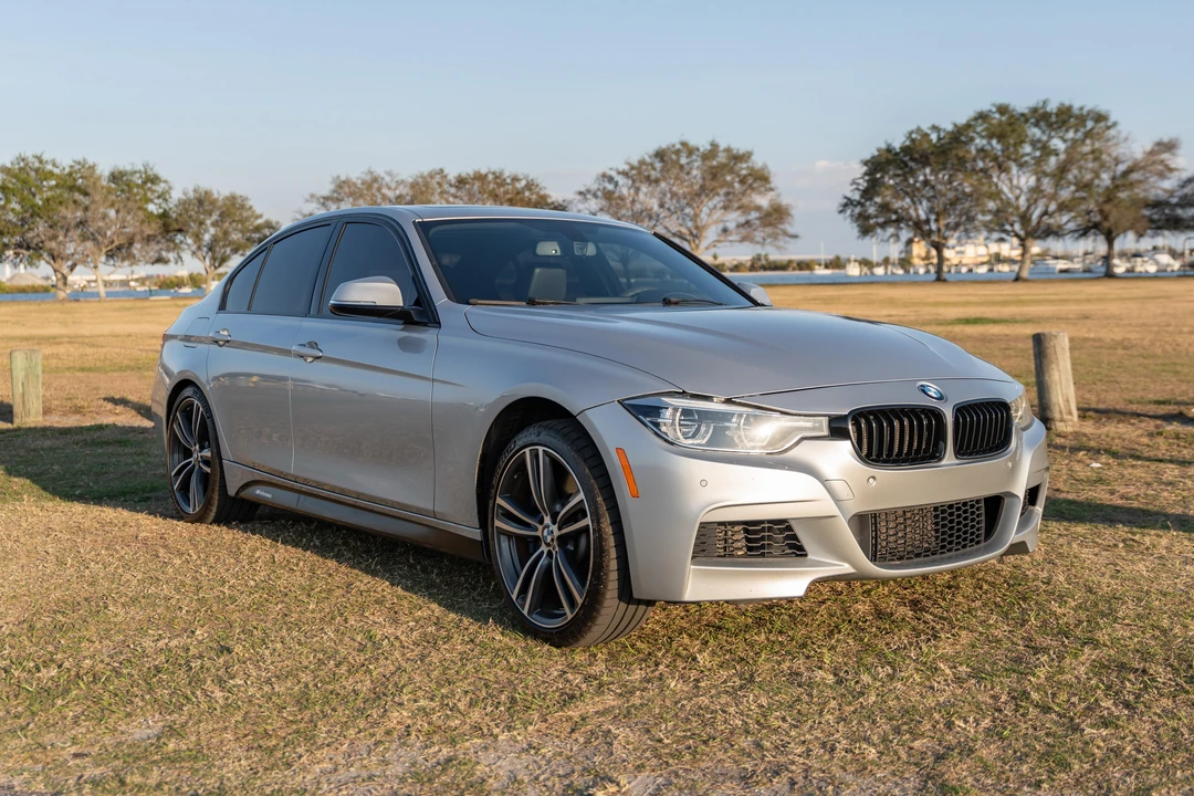 2016 BMW F30 335i & 340i Sedan - Image 14 of 31