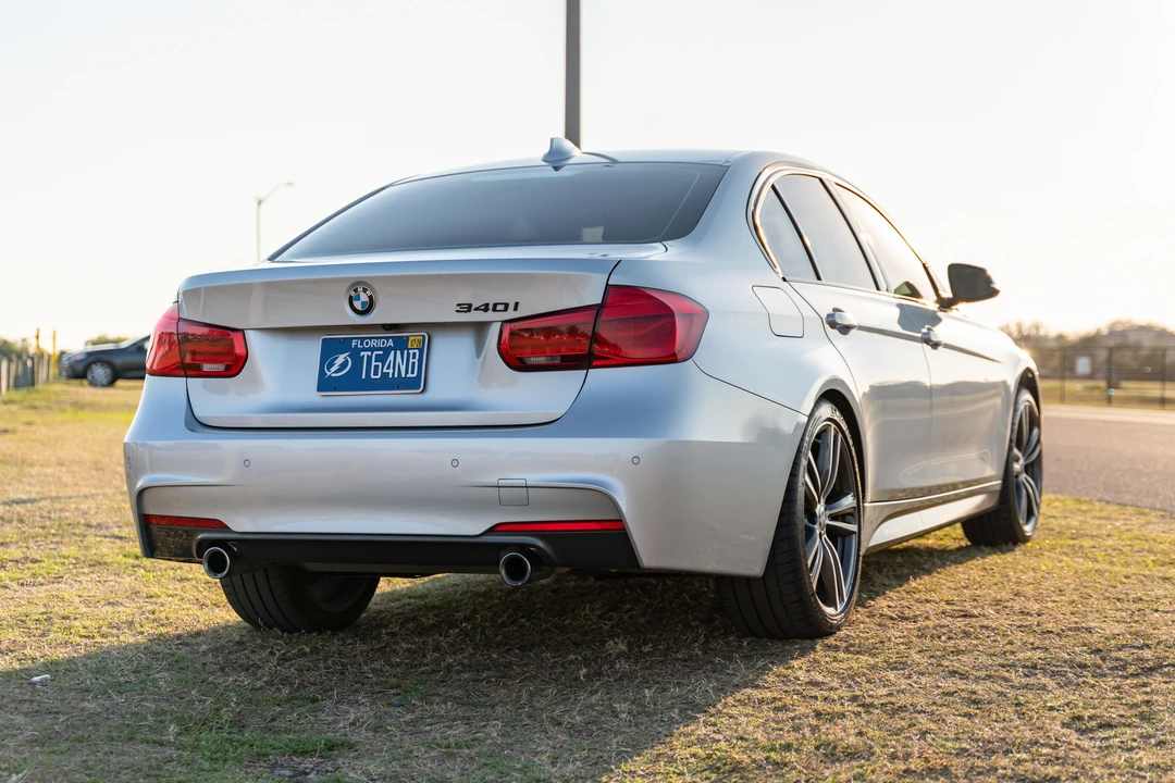 2016 BMW F30 335i & 340i Sedan - Image 13 of 31