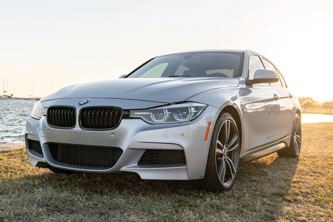 2016 BMW F30 335i & 340i Sedan - Image 7 of 31