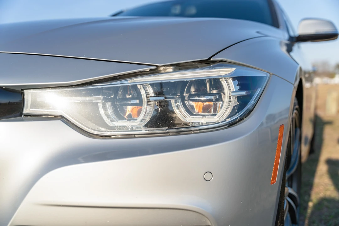 2016 BMW F30 335i & 340i Sedan - Image 29 of 31