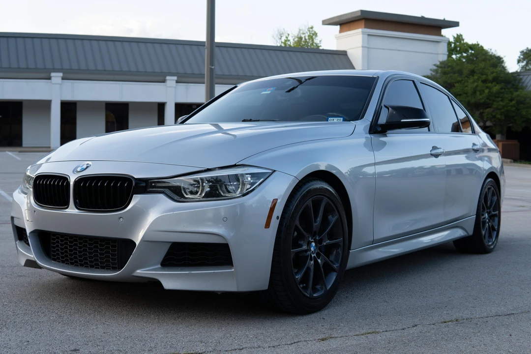 2016 BMW F30 335i & 340i Sedan - Image 8 of 31