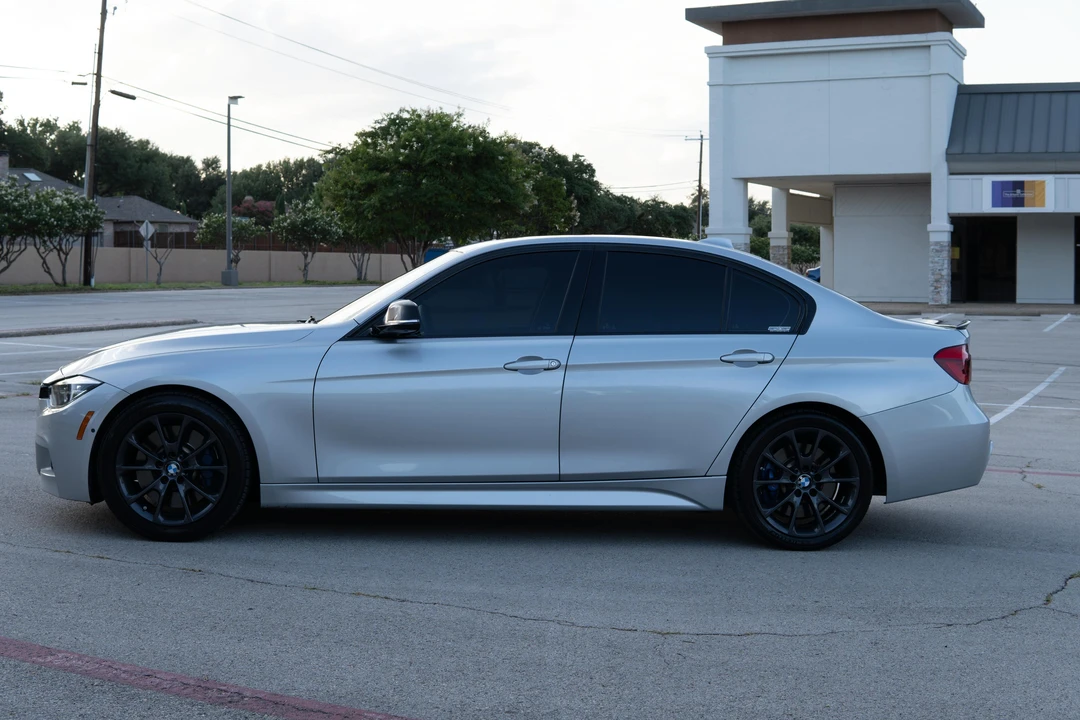 2016 BMW F30 335i & 340i Sedan - Image 9 of 31