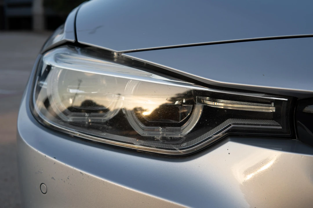 2016 BMW F30 335i & 340i Sedan - Image 20 of 31