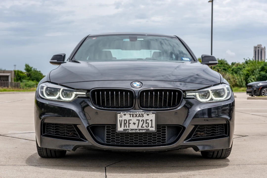 2016 BMW F30 335i & 340i Sedan - Image 2 of 31