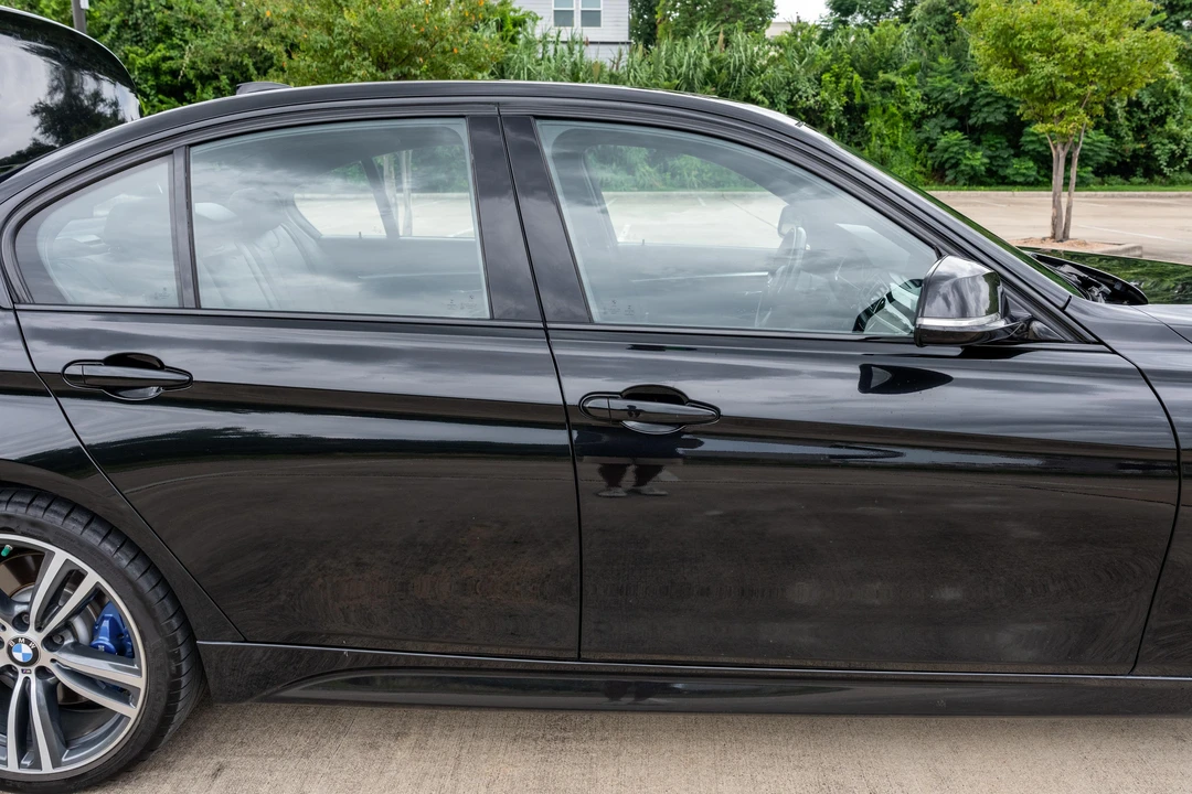 2016 BMW F30 335i & 340i Sedan - Image 27 of 31