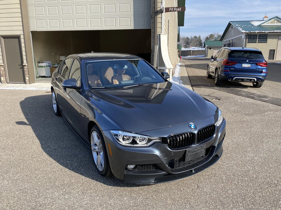 2016 BMW F30 335i & 340i Sedan - Image 23 of 31