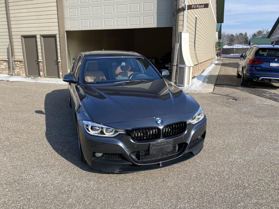 2016 BMW F30 335i & 340i Sedan - Image 24 of 31