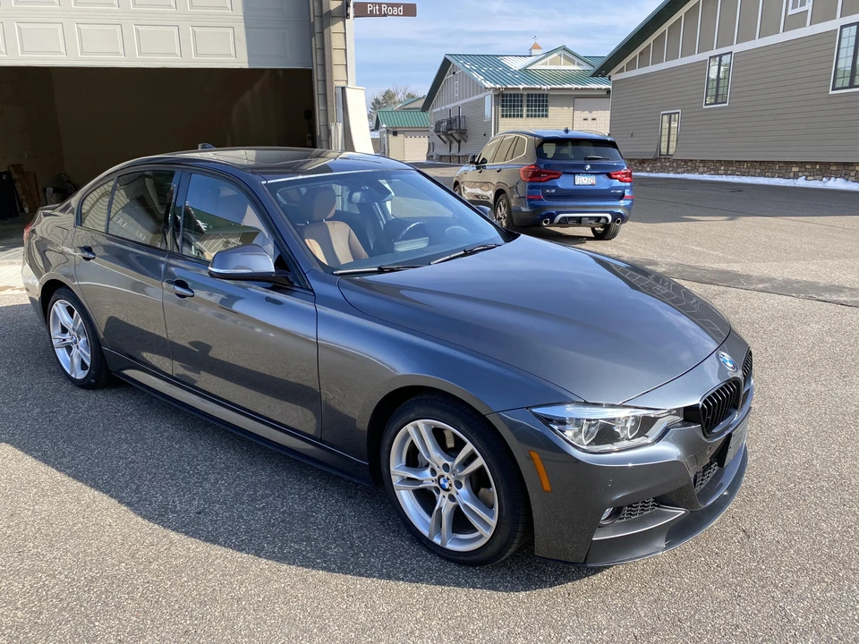 2016 BMW F30 335i & 340i Sedan - Image 21 of 31