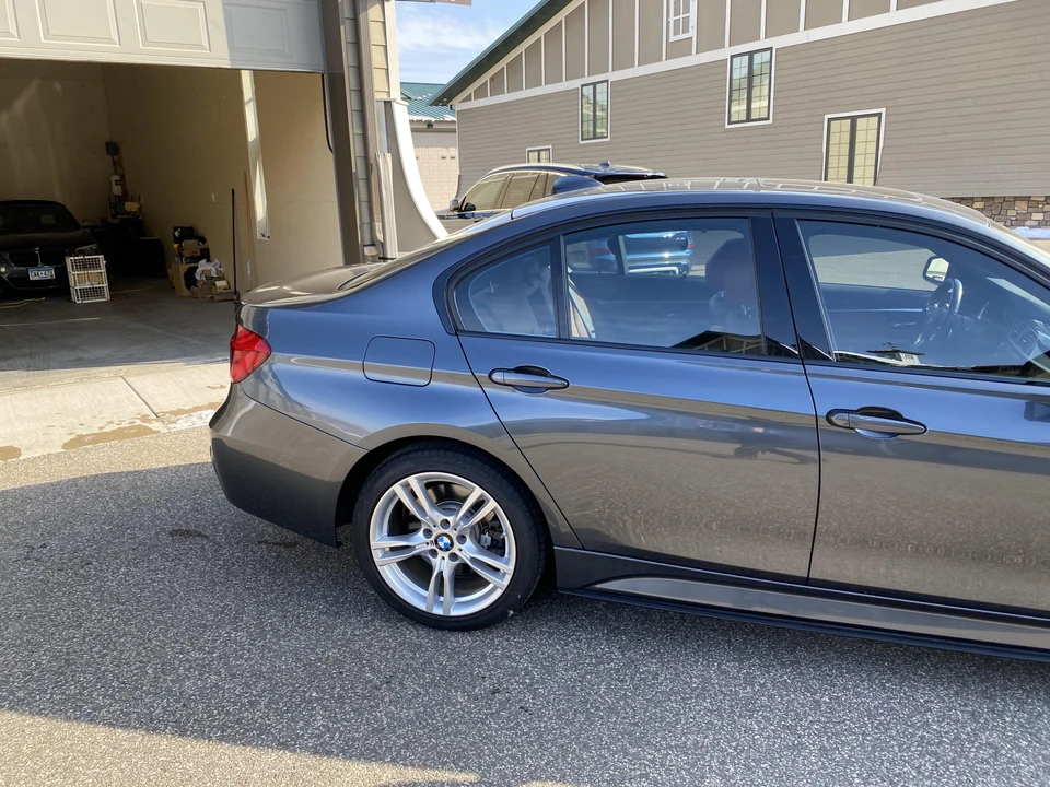 2016 BMW F30 335i & 340i Sedan - Image 18 of 31