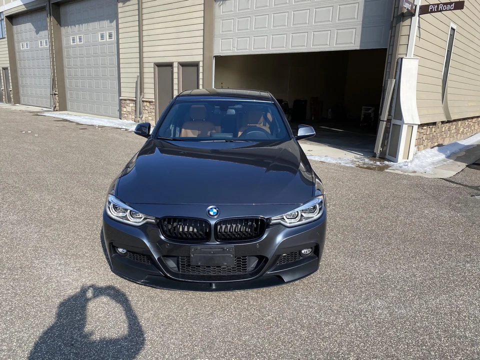 2016 BMW F30 335i & 340i Sedan - Image 6 of 31