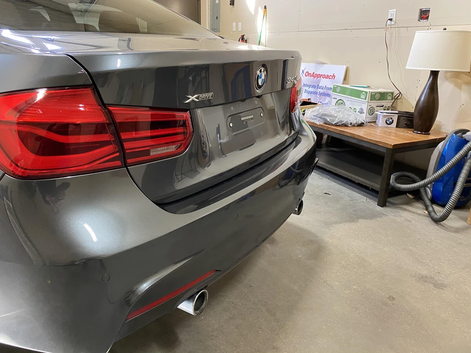 2016 BMW F30 335i & 340i Sedan - Image 27 of 31