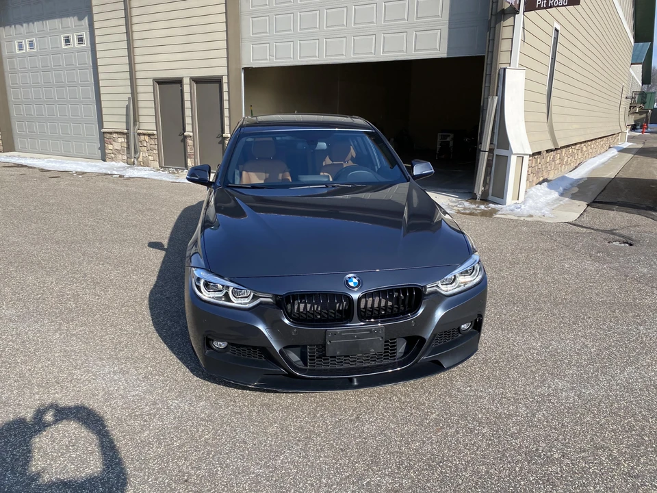 2016 BMW F30 335i & 340i Sedan - Image 25 of 31