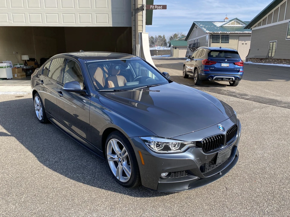 2016 BMW F30 335i & 340i Sedan - Image 22 of 31