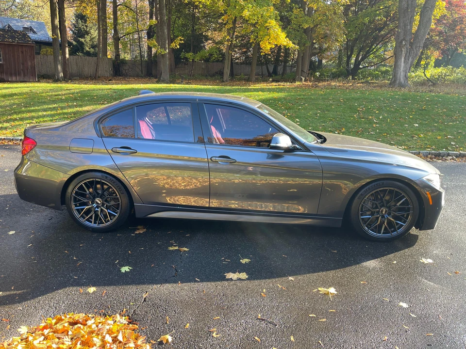 2016 BMW F30 335i & 340i Sedan - Image 15 of 31