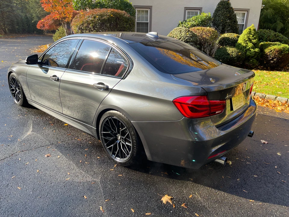 2016 BMW F30 335i & 340i Sedan - Image 11 of 31
