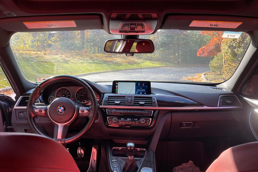 2016 BMW F30 335i & 340i Sedan - Image 23 of 31