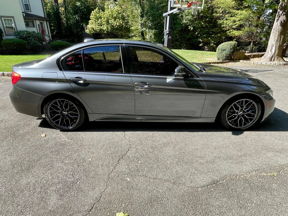 2016 BMW F30 335i & 340i Sedan - Image 14 of 31