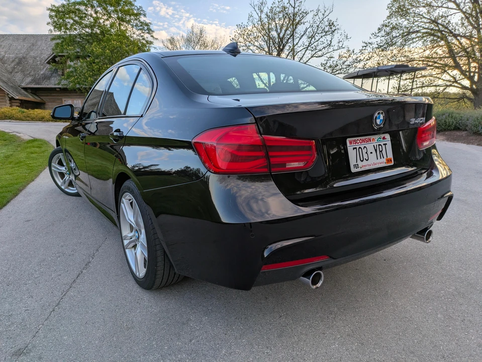 2016 BMW F30 335i & 340i Sedan - Image 20 of 31