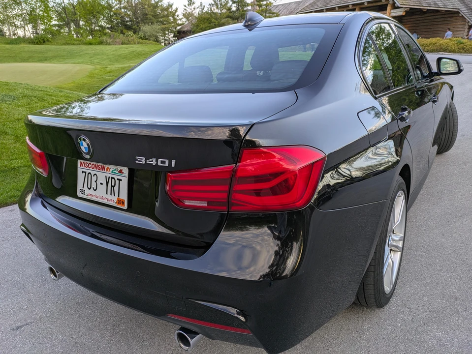 2016 BMW F30 335i & 340i Sedan - Image 23 of 31