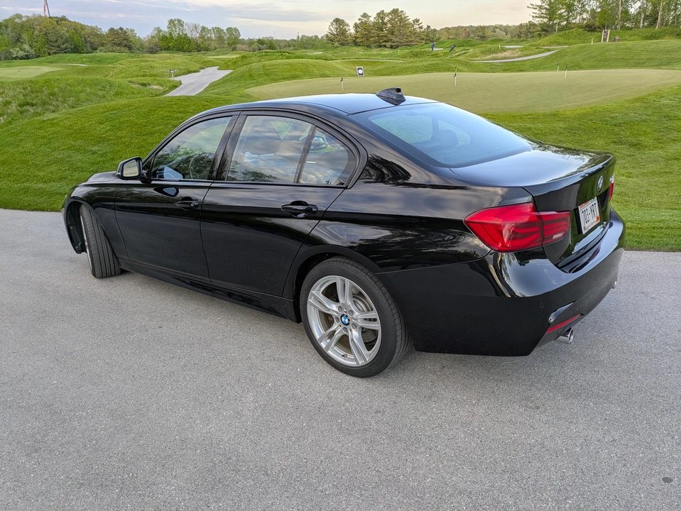 2016 BMW F30 335i & 340i Sedan - Image 19 of 31