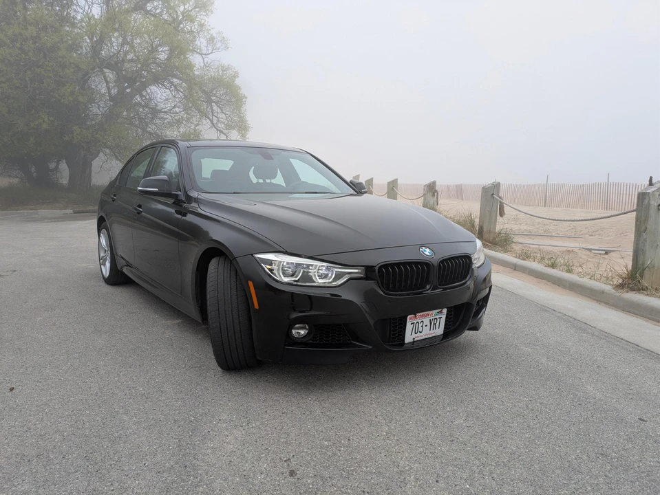 2016 BMW F30 335i & 340i Sedan - Image 9 of 31