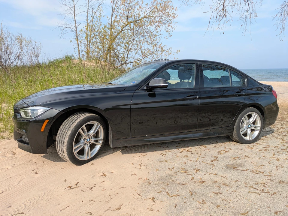 2016 BMW F30 335i & 340i Sedan - Image 10 of 31