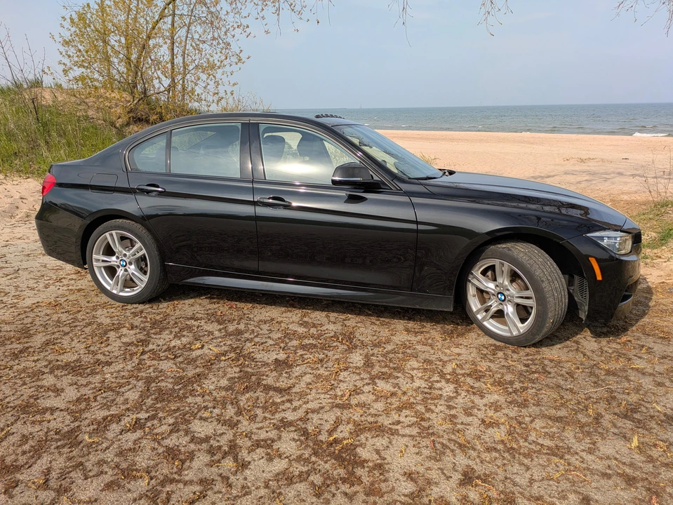 2016 BMW F30 335i & 340i Sedan - Image 13 of 31