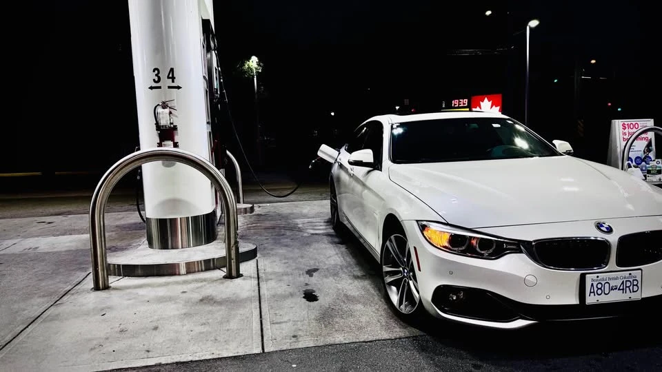 2016 BMW 4 Series - Image 16 of 20