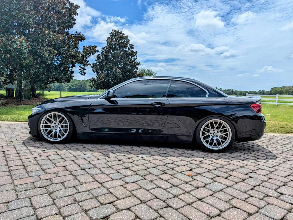 2016 BMW F33 435i & 440i Convertible - Image 14 of 31