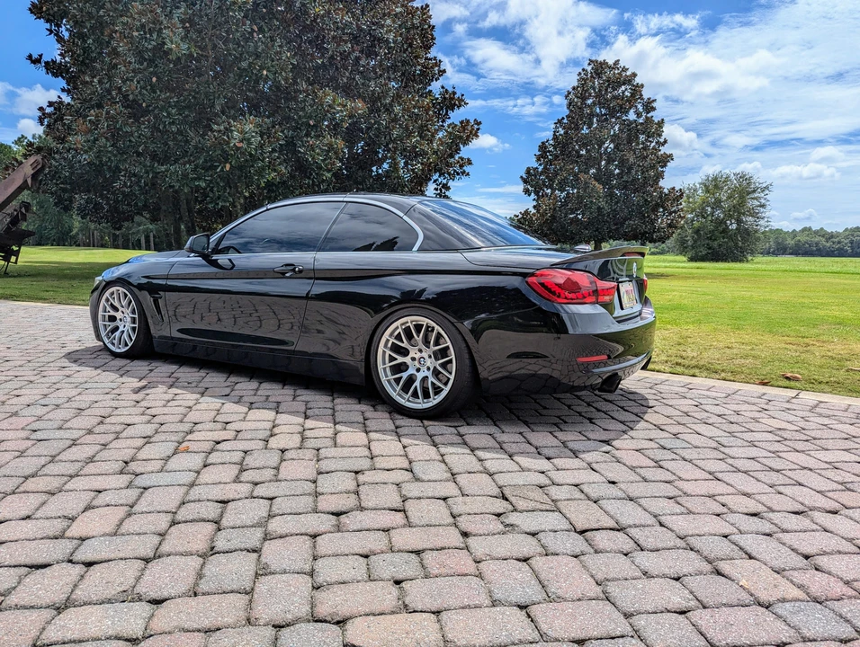 2016 BMW F33 435i & 440i Convertible - Image 15 of 31