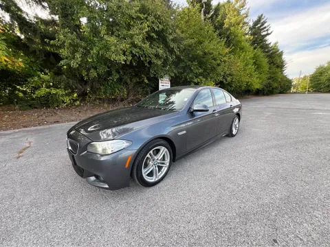 2016 BMW 5 Series 528i Sedan 4D