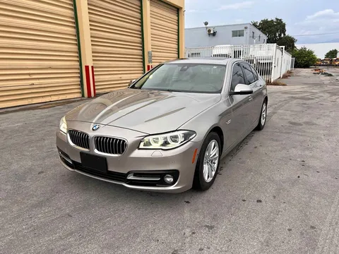 2016 BMW 5 Series 528i Sedan 4D