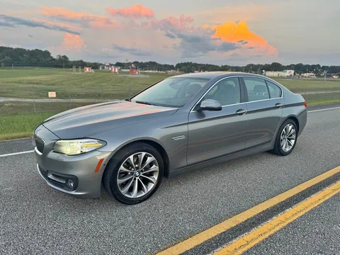 2016 BMW 5 Series 528i Sedan 4D