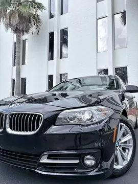 2016 BMW 5 Series 528i Sedan 4D