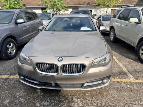 2016 BMW 5 Series 528i Sedan 4D