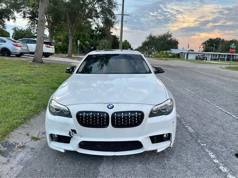 2016 BMW 5 Series 528i Sedan 4D