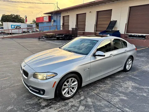 2016 BMW 5 Series 528i Sedan 4D