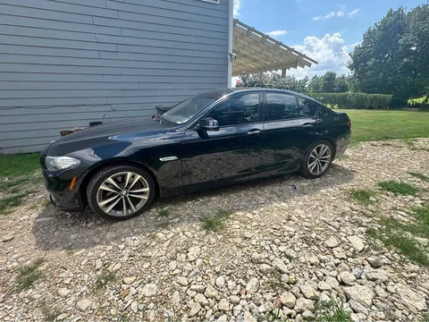 2016 BMW 5 Series 528i xDrive Sedan 4D