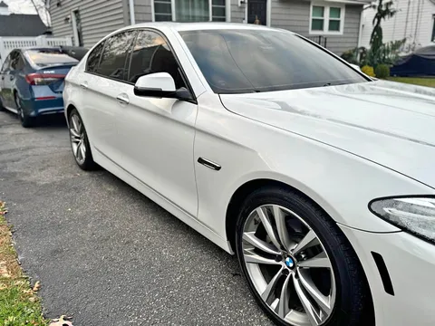 2016 BMW 5 Series 528xi Sedan 4D