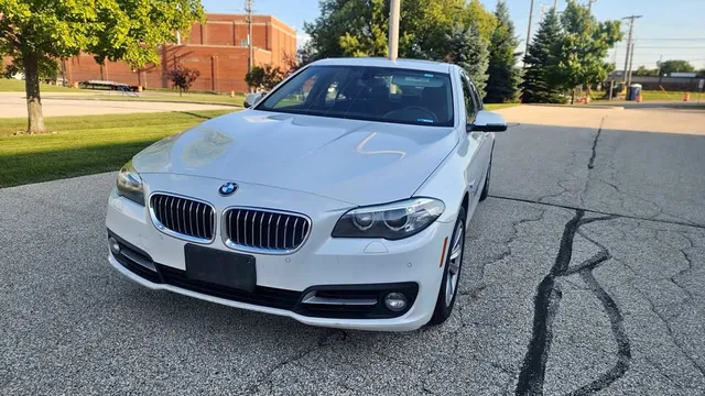 2016 BMW 5 Series 528xi Sedan 4D